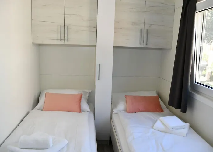 Mobile With Terrace And Sea View Azzuro Ferienhaus Drage