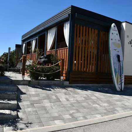 Casa vacanze Mobile With Terrace And Sea View Azzuro Drage